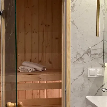 Family & Business Sauna Teznia Apartments No 10 Vip -Lesny Nad Zalewem Cedzyna, Unikat Spa- 1 Bedroom With Private Sauna, Jacuzzi, Spectacular View Terrace, Parking, Catering Options Kielce Exterior foto