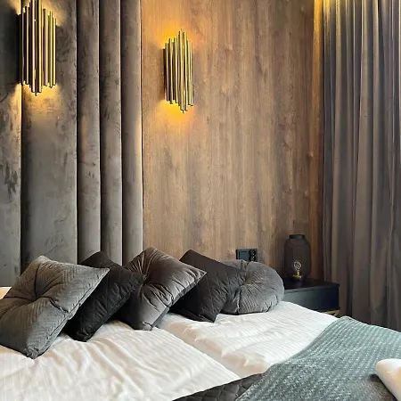 Family & Business Sauna Teznia Apartments No 10 Vip -Lesny Nad Zalewem Cedzyna, Unikat Spa- 1 Bedroom With Private Sauna, Jacuzzi, Spectacular View Terrace, Parking, Catering Options Kielce Exterior photo