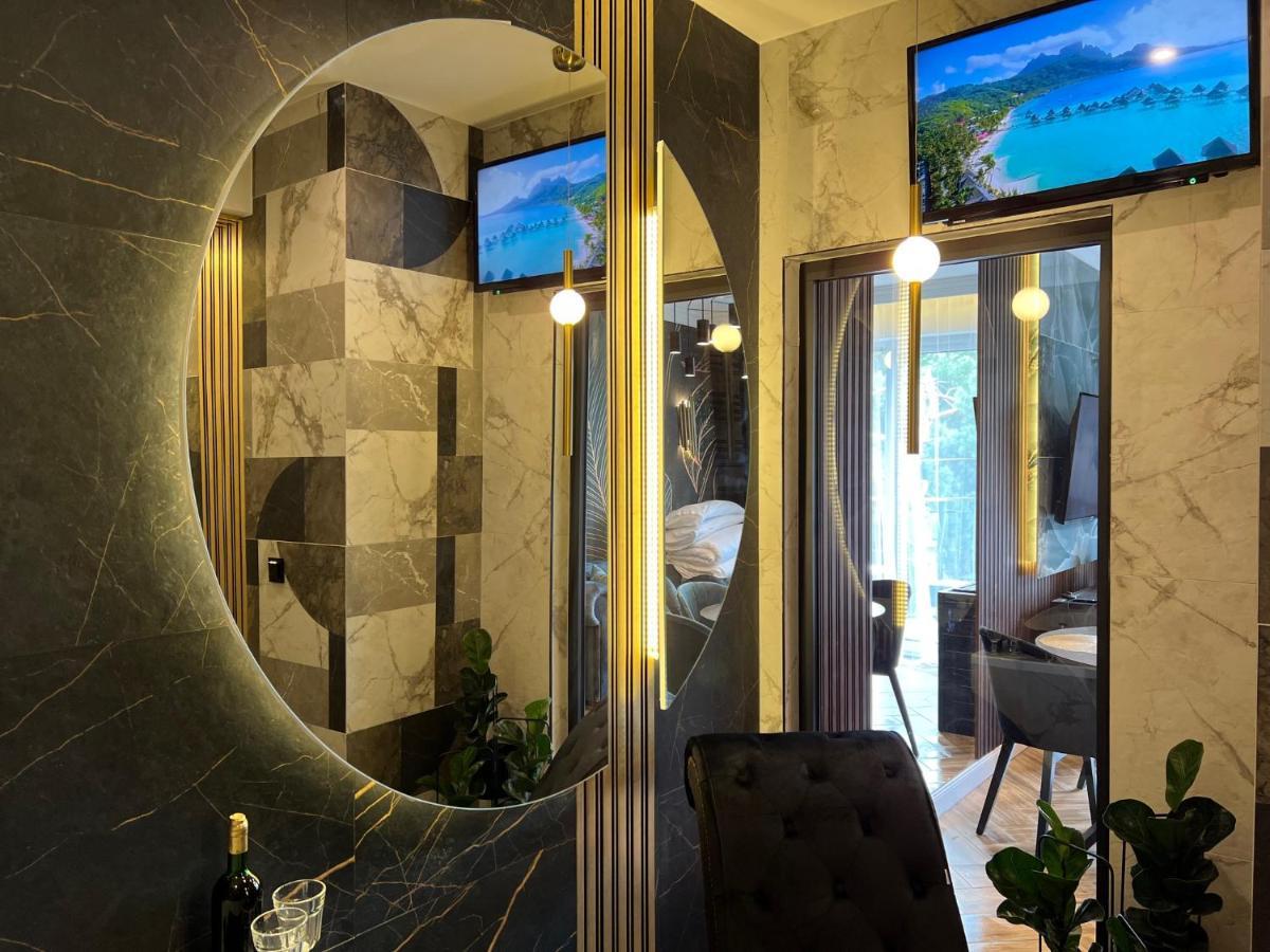 Family & Business Sauna Teznia No 10 Vip -lesny Nad Zalewem Cedzyna, Unikat Spa- 1 Bedroom With Private Sauna, Jacuzzi, Spectacular View Terrace, Parking, Catering Options Apartment