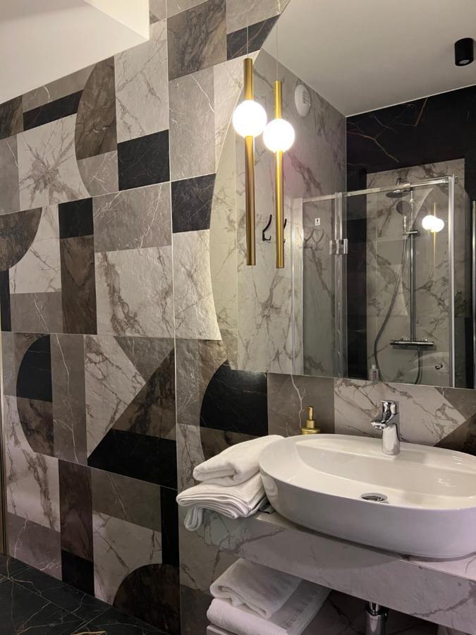 Family & Business Sauna Teznia No 10 Vip -lesny Nad Zalewem Cedzyna, Unikat Spa- 1 Bedroom With Private Sauna, Jacuzzi, Spectacular View Terrace, Parking, Catering Options Kielce