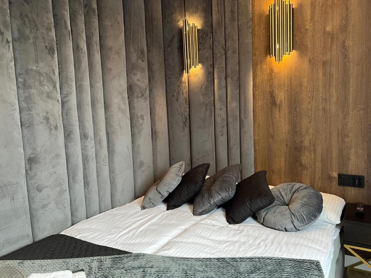 Apartment Family & Business Sauna Teznia No 10 Vip -lesny Nad Zalewem Cedzyna, Unikat Spa- 1 Bedroom With Private Sauna, Jacuzzi, Spectacular View Terrace, Parking, Catering Options Kielce